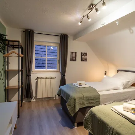 Apartment Sali Homes Uebernachten Im Kulturdenkmal - Weinort